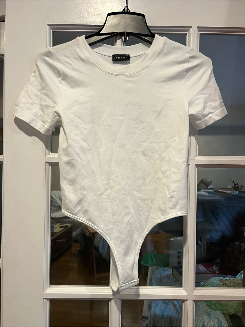 Dynamic White Crew Neck Tee with Branded Neck Tag